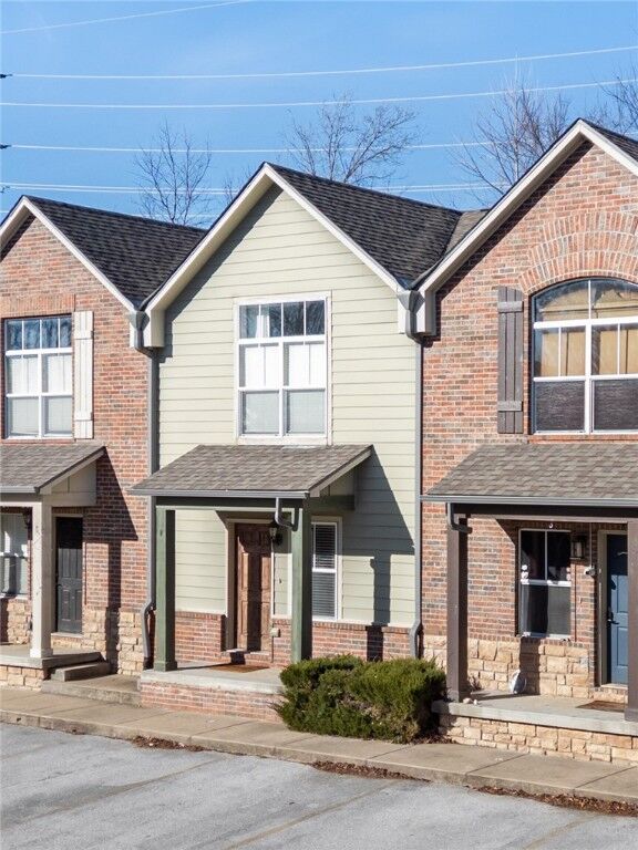 Property Photo:  2212 Karrington Ridge D  AR 72762 