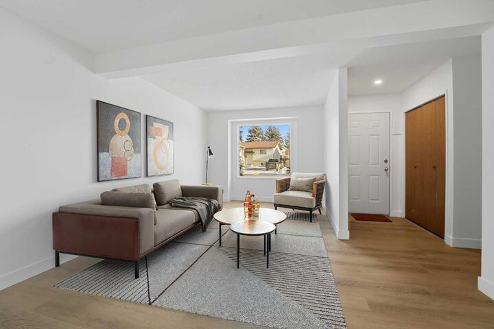 Property Photo:  7352 59 Avenue  AB T4P 3L9 