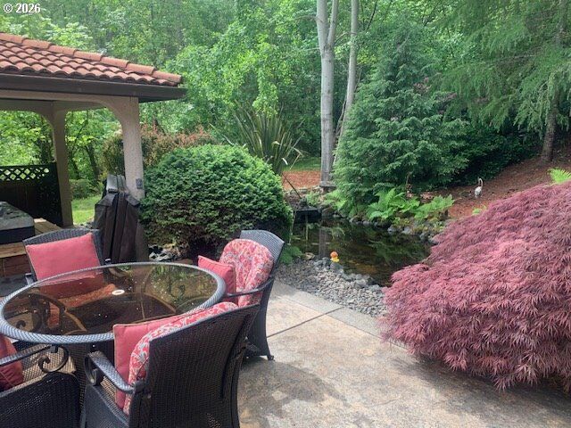 Property Photo: 197 Manderville Ln OR 97471