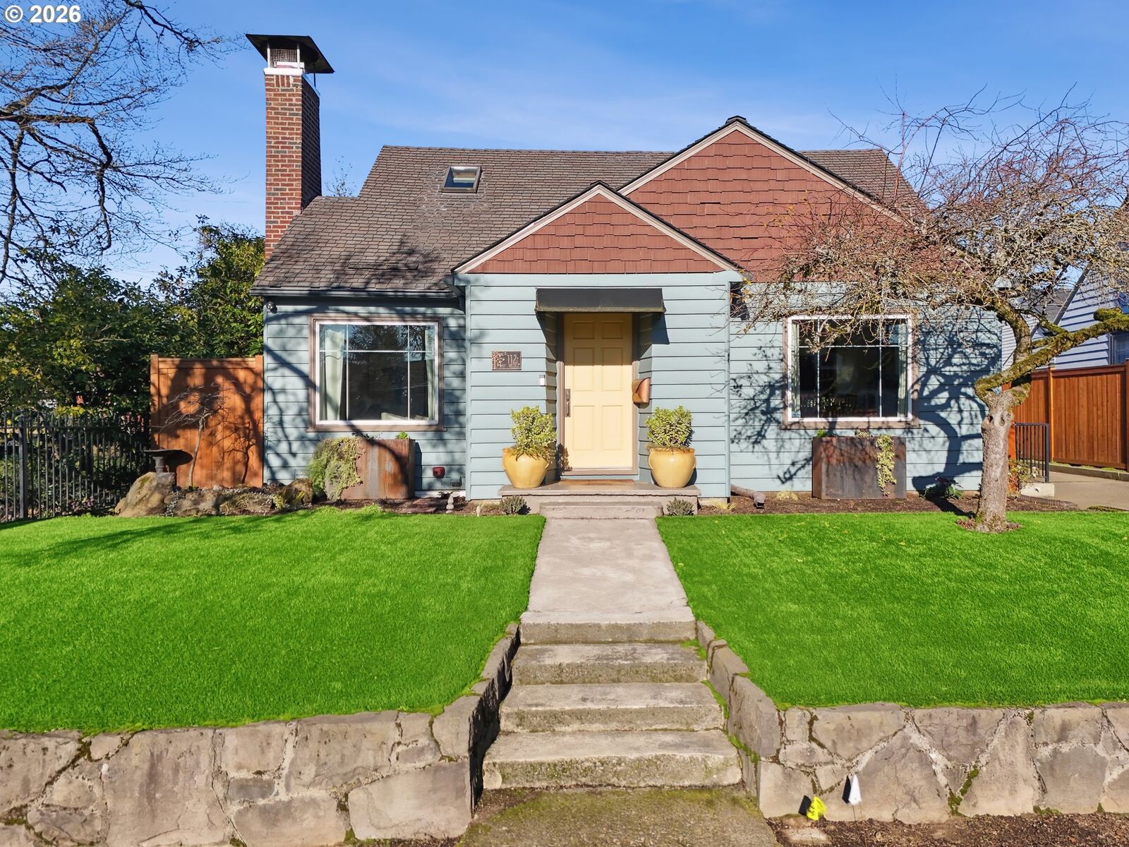 Property Photo:  112 W 35th St  WA 98660 