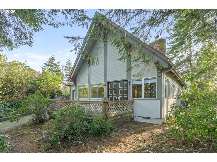 Property Photo:  1310 Mulberry Ln  OR 97439 