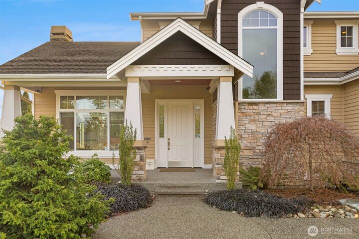 Property Photo:  22040  Brier Road  WA 98036 