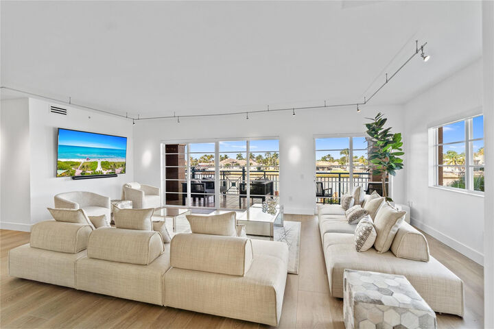 Property Photo:  1230 Hillsboro Mile 107  FL 33062 