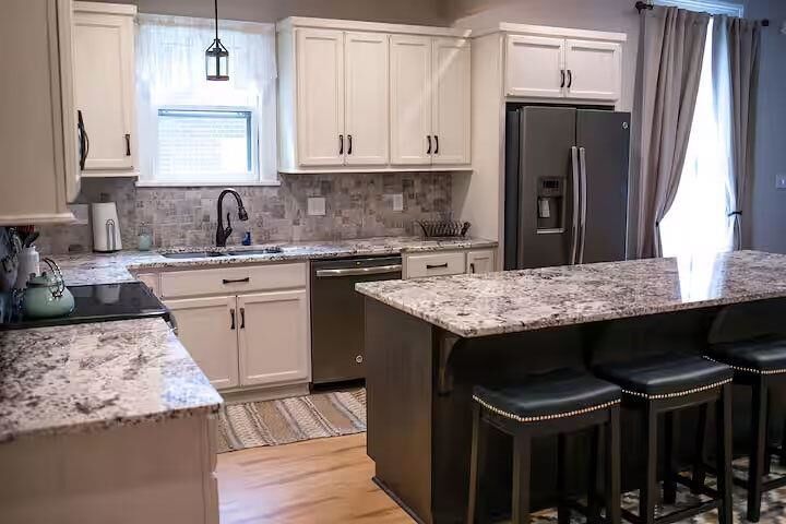 Property Photo:  1356 Park Street  KY 42101 