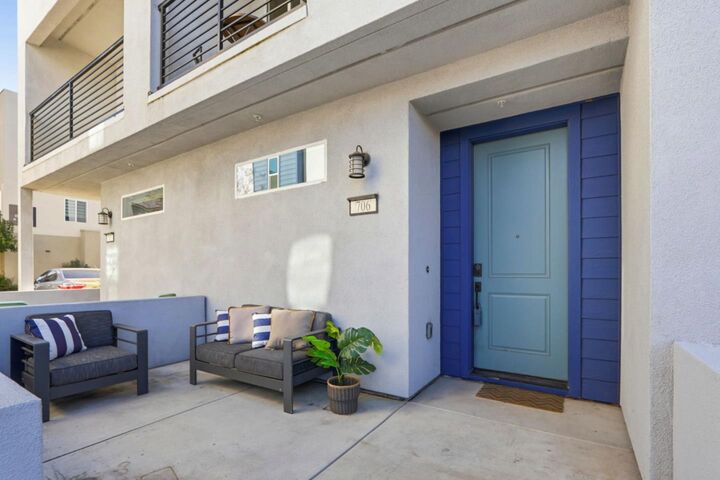 Property Photo: 706 Fruit Ranch Loop CA 95133