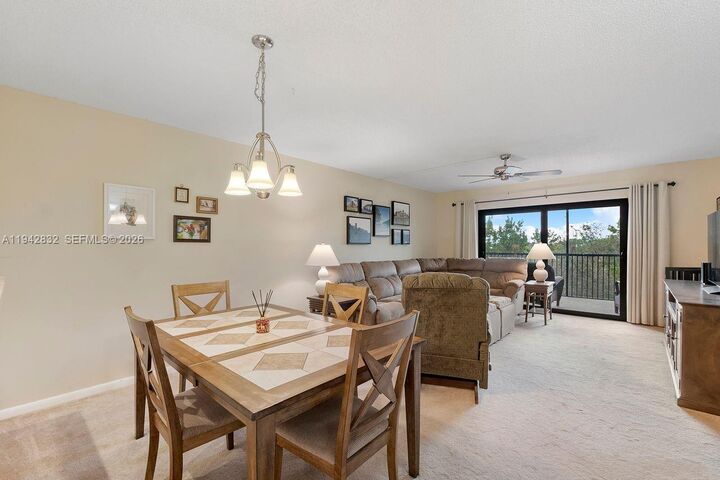 Property Photo: 2200 S Cypress Bend Dr 406 FL 33069