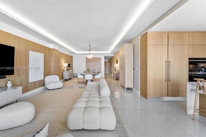 Property Photo:  515 Valencia Ave 1103  FL 33134 