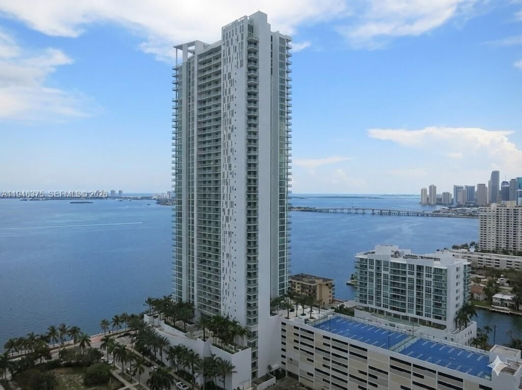 Property Photo: 2900 NE 7 Av 808 FL 33137
