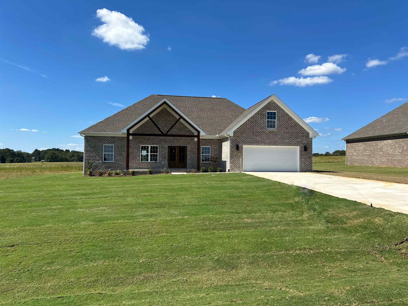 Property Photo:  250 Hummingbird Way  AL 35645 - KILLEN 