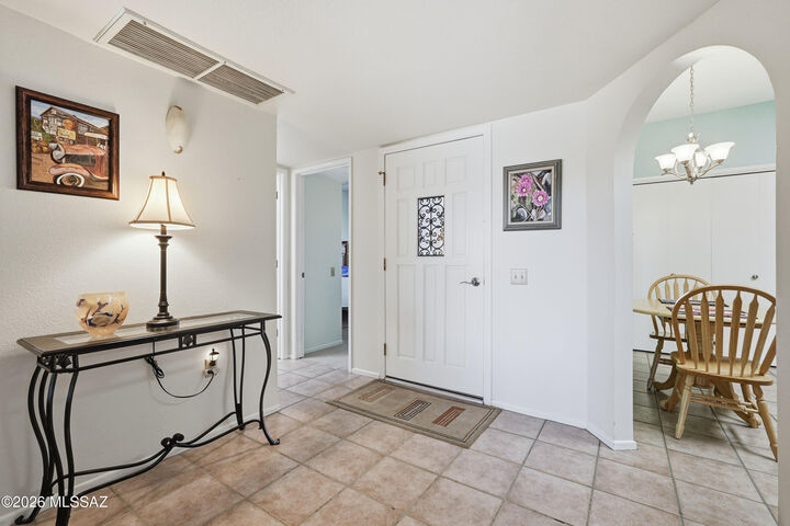 Property Photo: 1407 W Camino Calderon AZ 85622