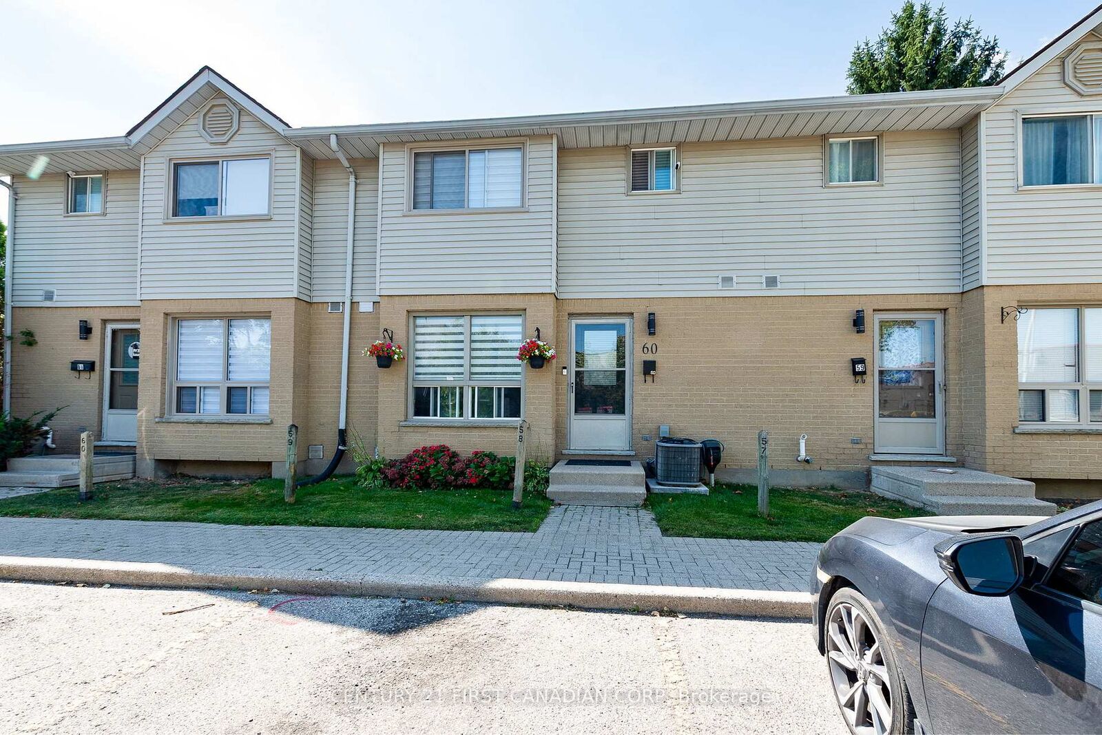 Property Photo:  35 Waterman Avenue 60  ON N6C 5T8 