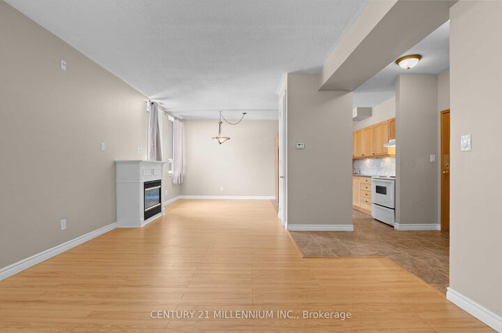 Photo de la propriété:  111 Main Street N 207  ON L9W 6E3 