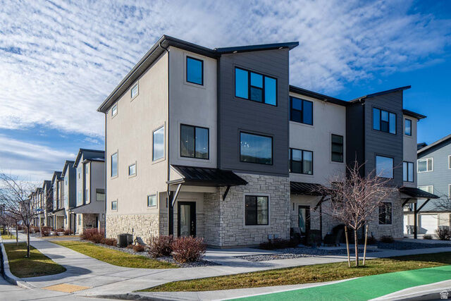 Property Photo:  1062 W 360 S  UT 84003 