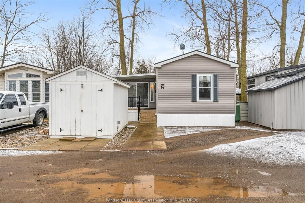 Property Photo:  126 Mersea Rd 5 (Lot #14)  ON N8H 3V5 