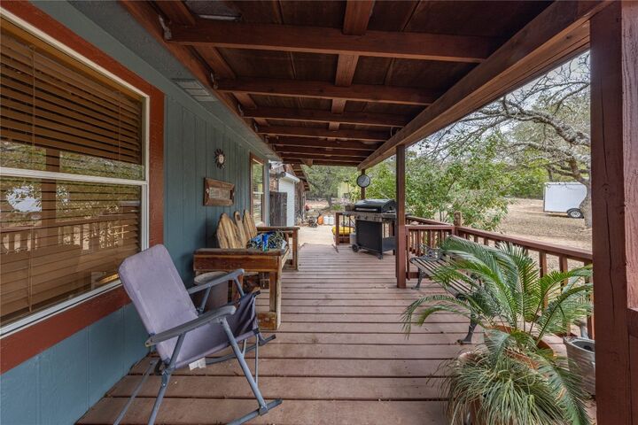 Property Photo: 715 Bee Gee Road TX 78619