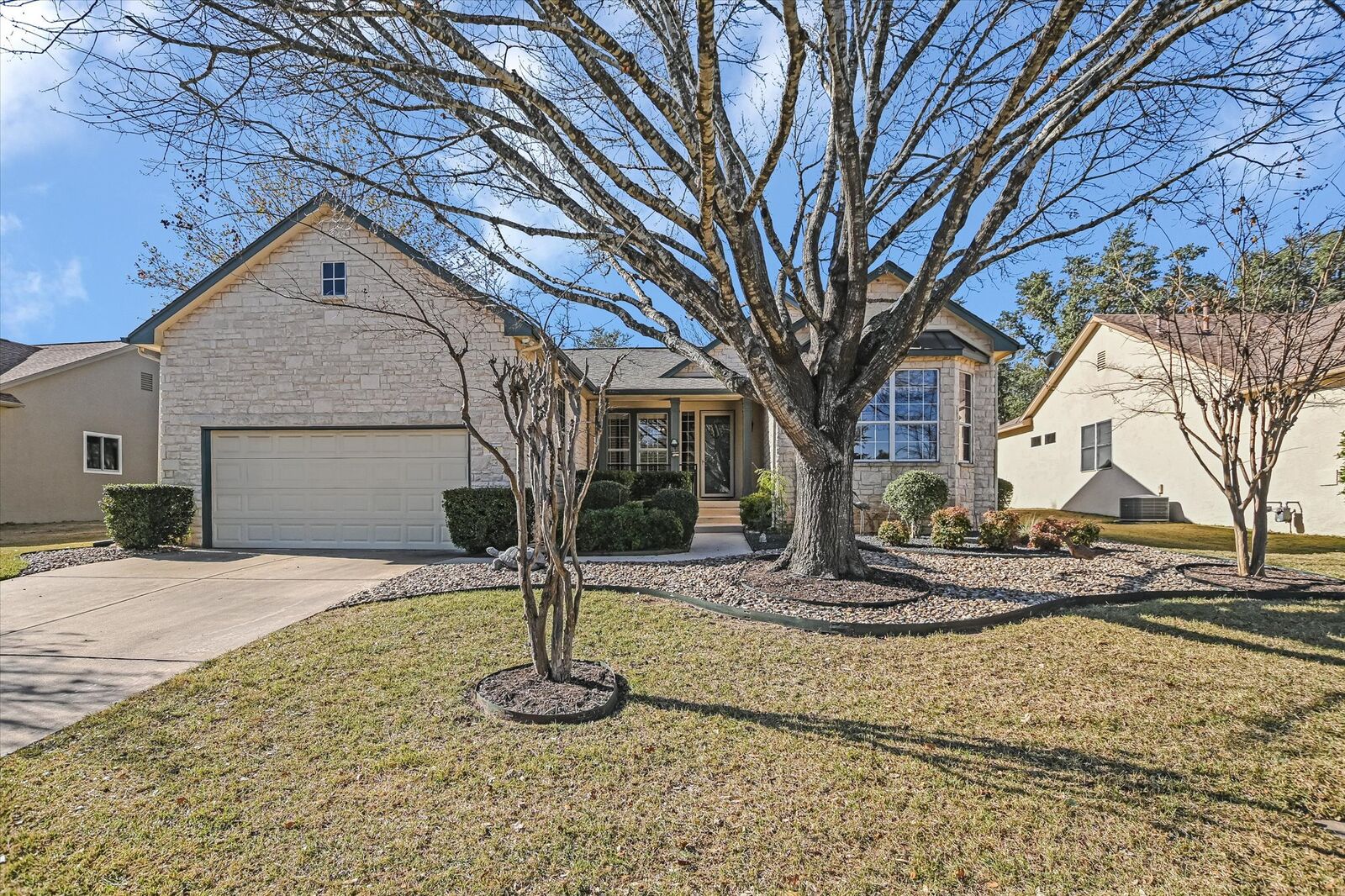 Property Photo:  120 Mountain Laurel Way  TX 78633 