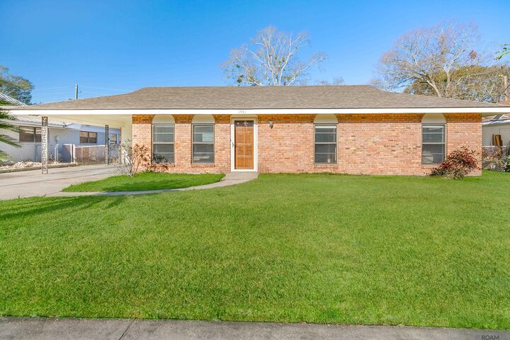 Property Photo:  1981 Potwin Dr  LA 70810 