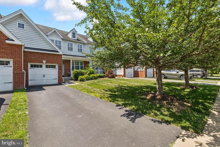Property Photo:  15447 Painters Cove Way  VA 20169 