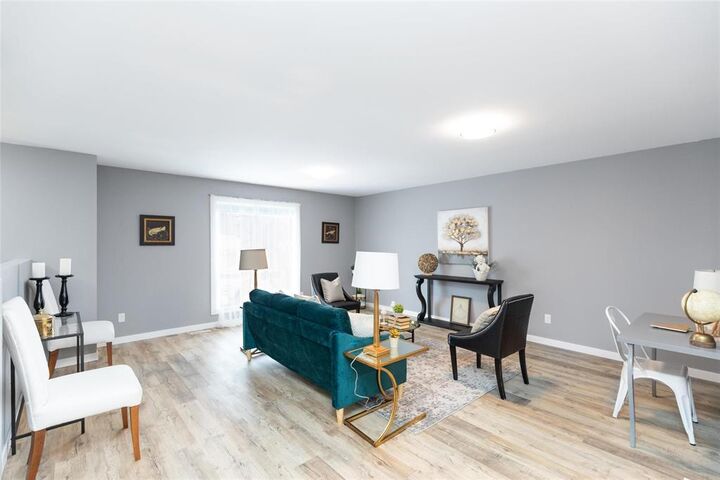 Property Photo:  403 Kensington Street  MB R3J 1J6 