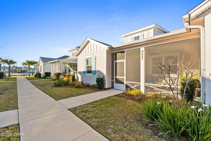 Property Photo: 8647 Shell Sink Drive FL 32413