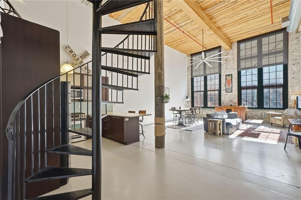 Property Photo:  170 Boulevard SE 212E  GA 30312 