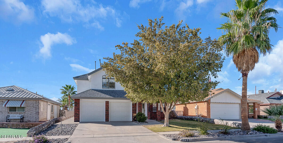 Property Photo:  1049 Desierto Luna Street  TX 79912 