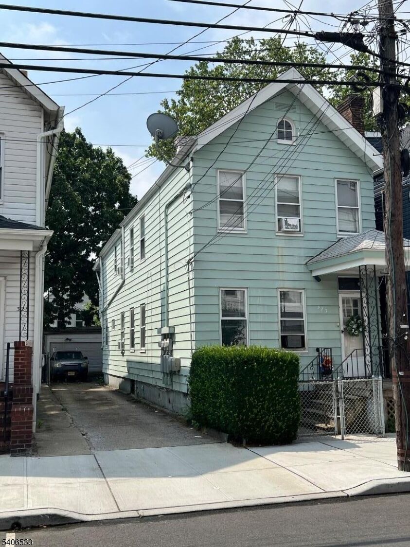 Property Photo:  323 William St  NJ 07029 