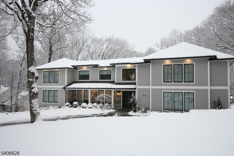 Property Photo:  315 Freemans Ln  NJ 07417 