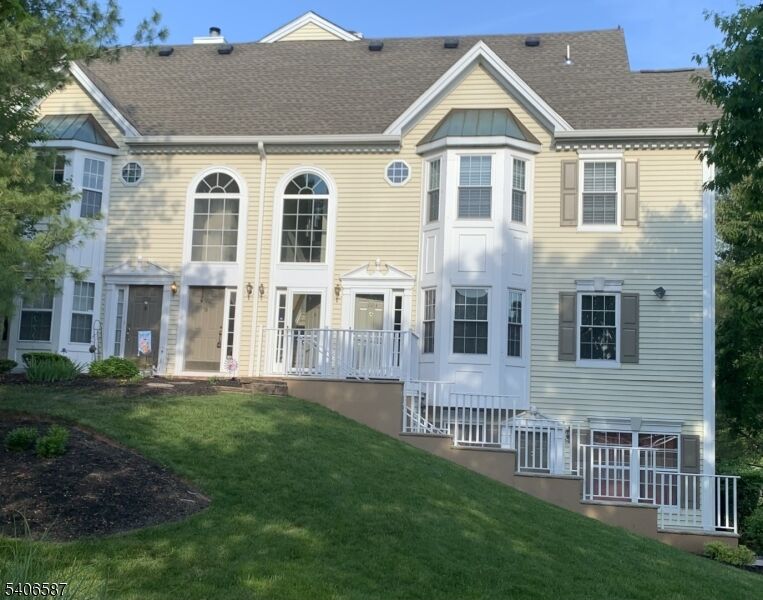 Property Photo:  1007 Magnolia Ln Ondo  NJ 08876 