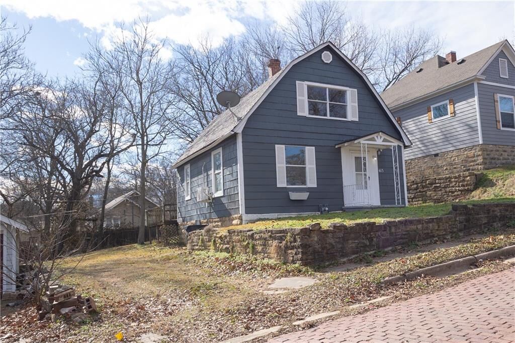 Property Photo: 415 Westminster Place KS 67301