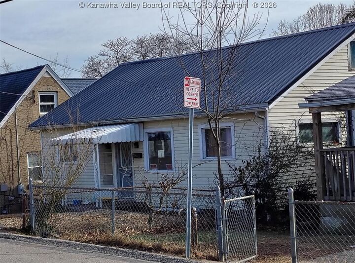 Property Photo:  1904 Hudson Street  WV 25302 