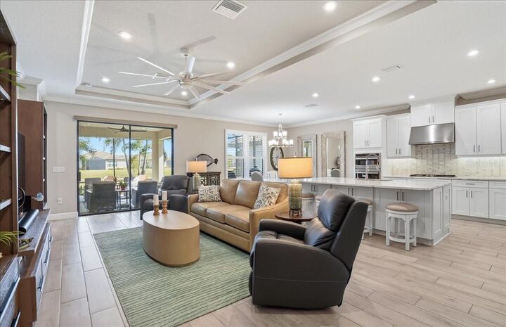 Property Photo:  4531 Crestpoint Way  FL 34221 