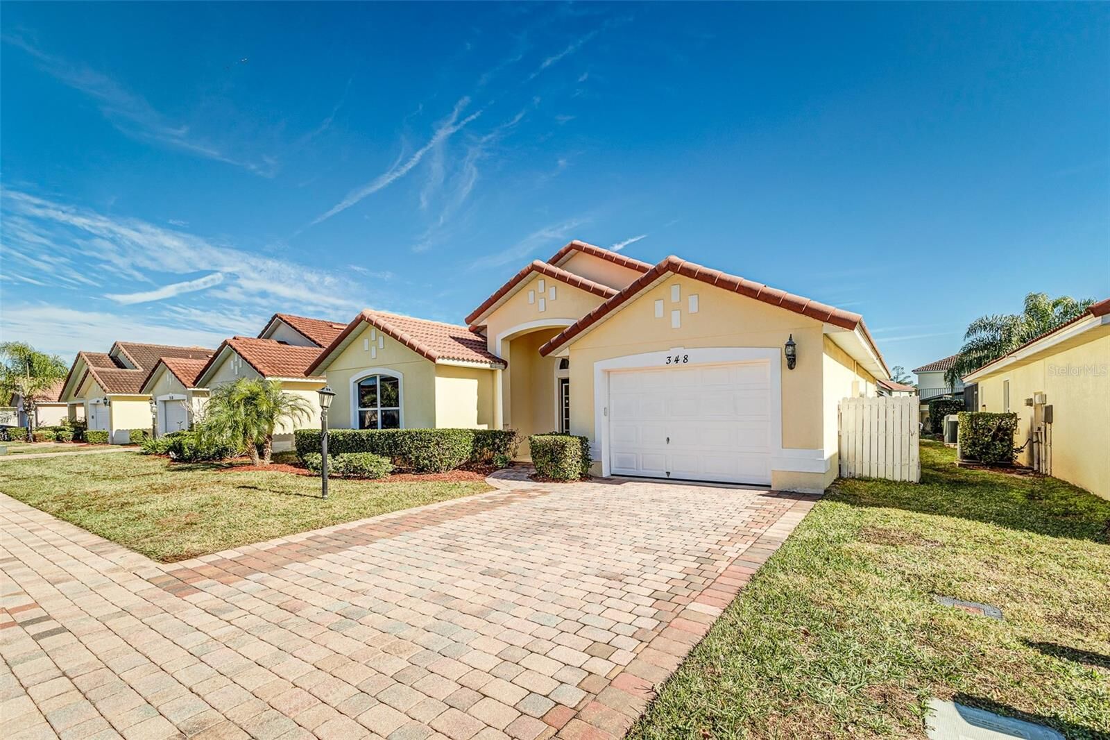 Property Photo: 348 Robin Road FL 33896