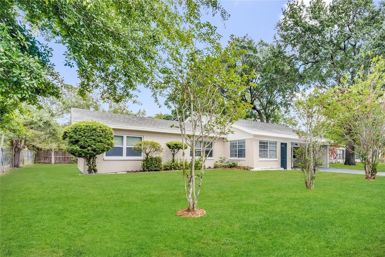 Property Photo:  3703 Auburndale Avenue  FL 32839 