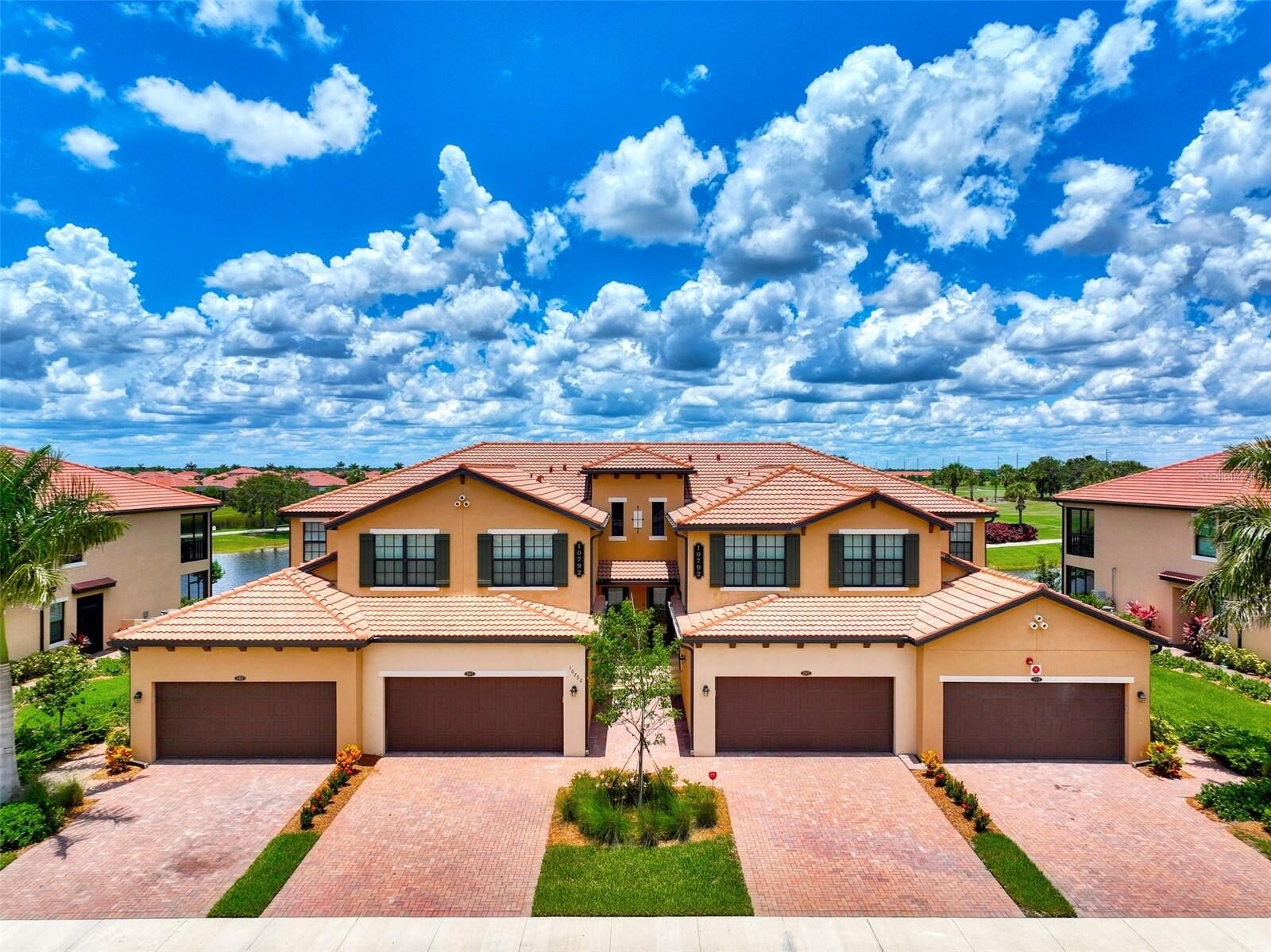 Property Photo:  10792 Tarflower Drive 101  FL 34293 
