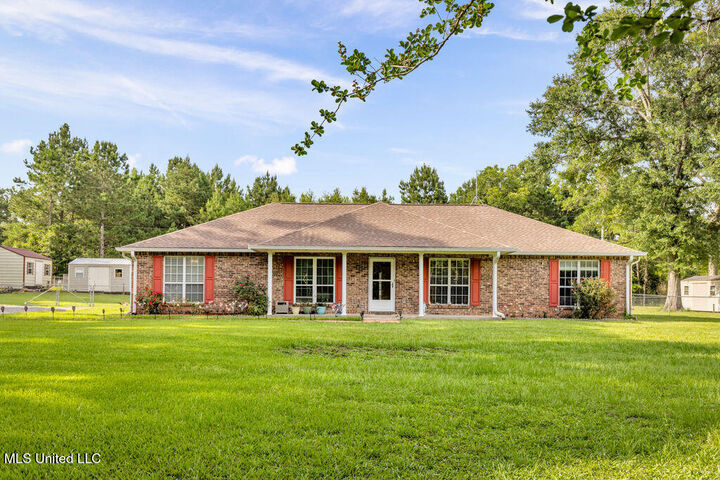 Property Photo:  163 E Inda Road  MS 39573 