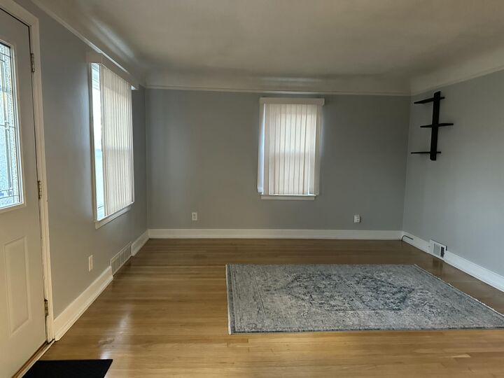 Property Photo:  264 George Street  MI 48183 