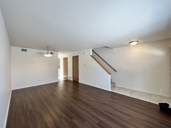 Property Photo:  422 Lincoln Avenue A  IL 60021 