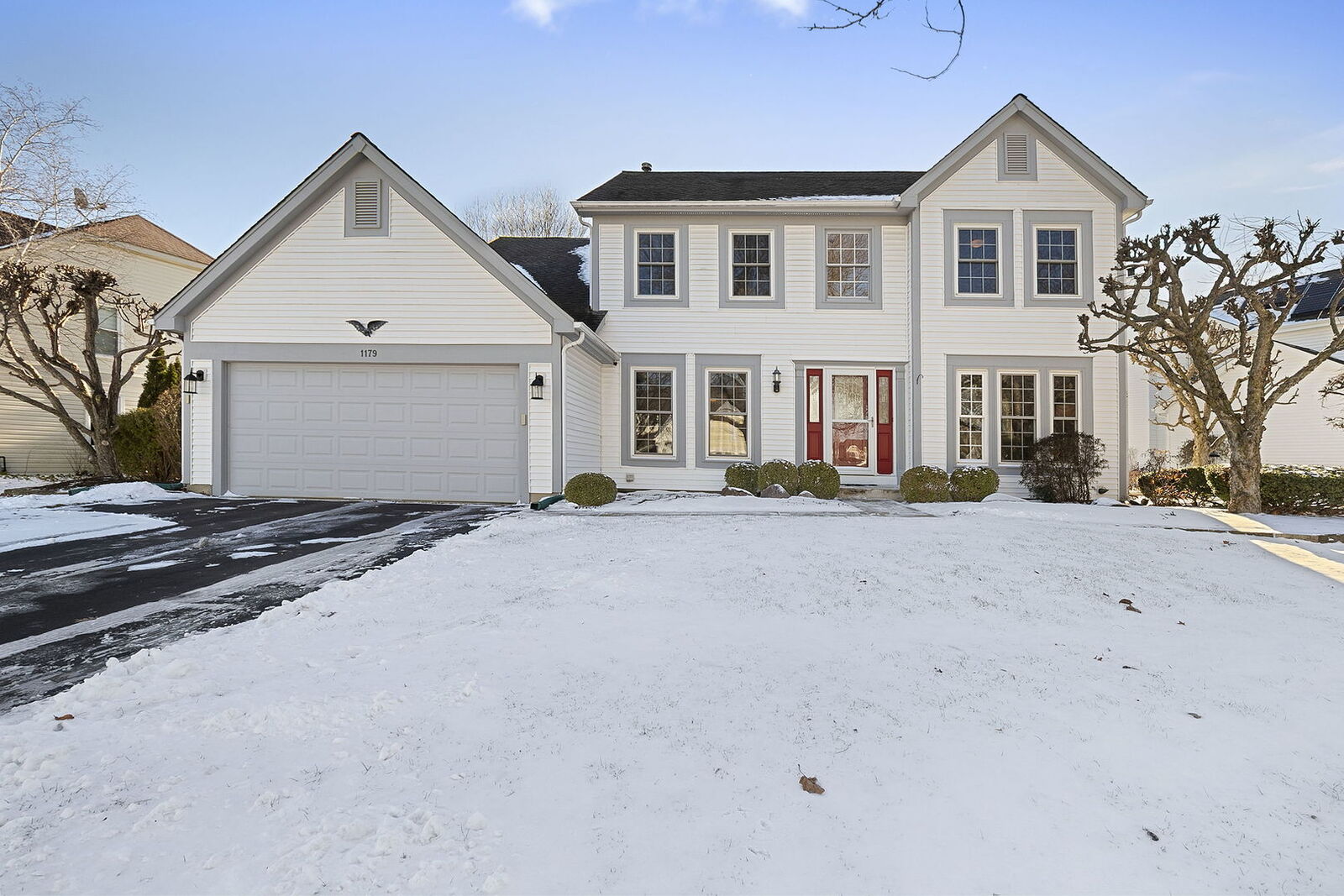 Property Photo: 1179 Thorndale Lane IL 60047
