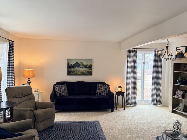 Property Photo:  1550 Fairside Drive  IL 60548 