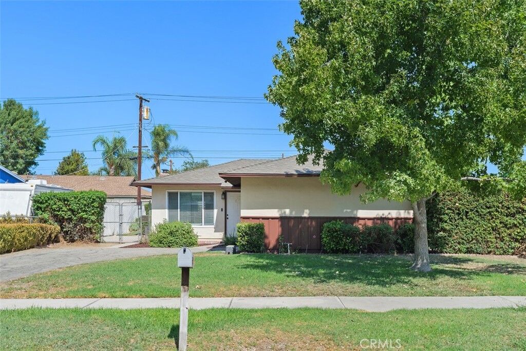 Property Photo:  4117 Bel Air  CA 92503 