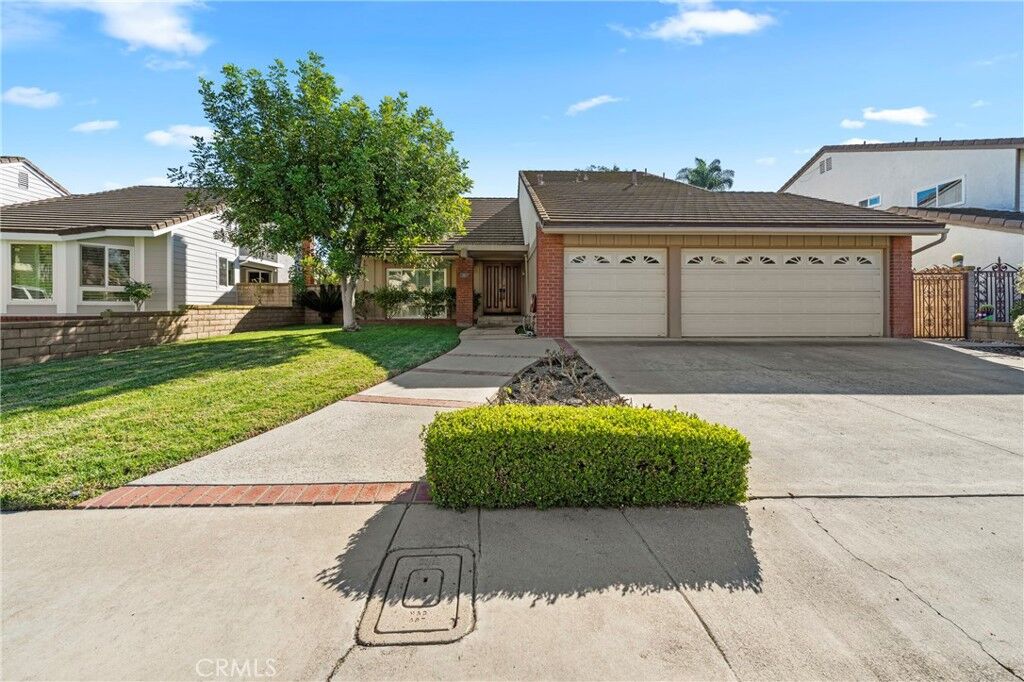 Property Photo:  846 Mooncrest Circle  CA 92821 
