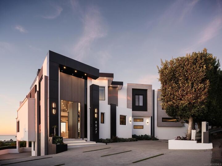 Property Photo:  6627 Muirlands Dr  CA 92037 