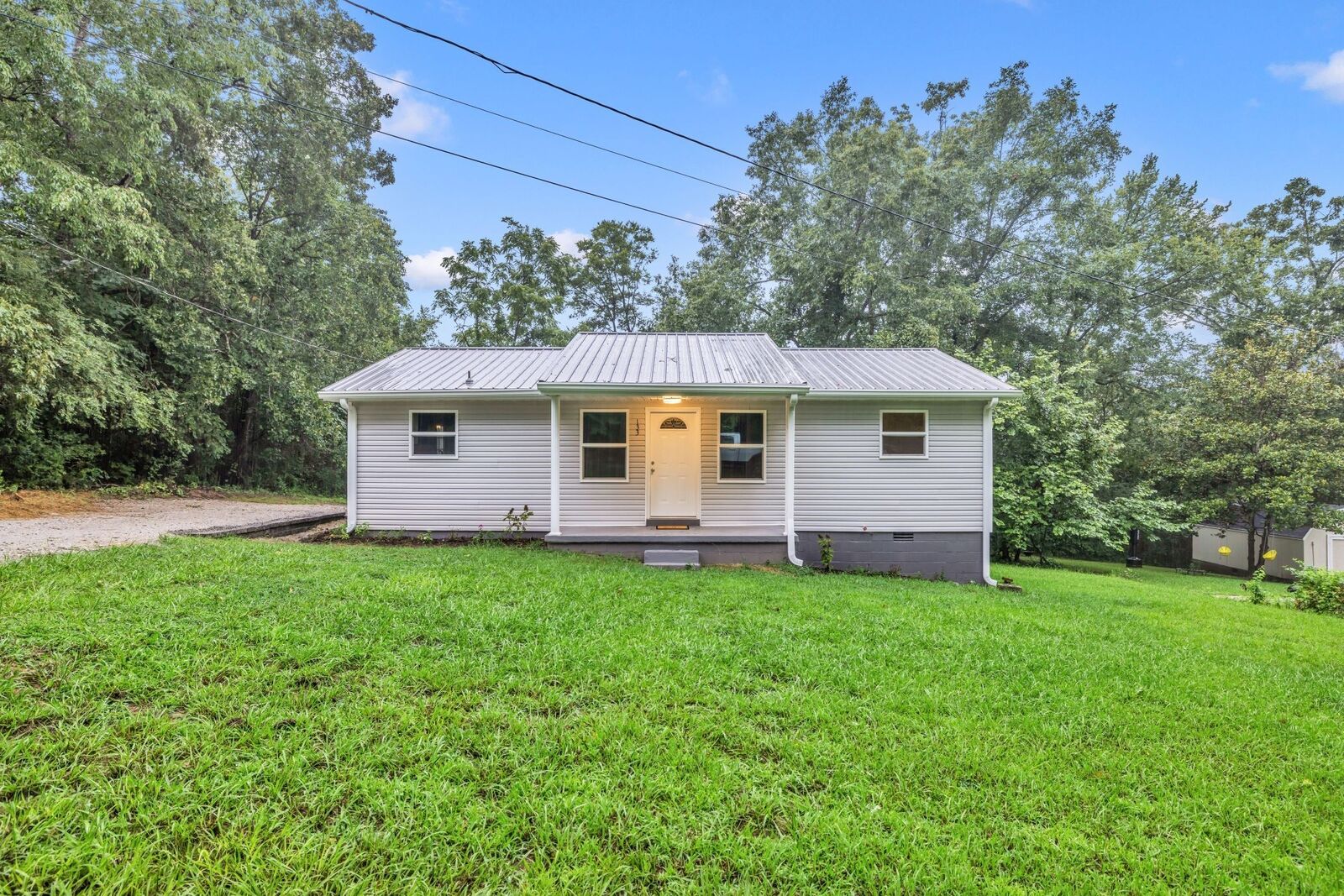 Property Photo: 133 Wells St TN 37033