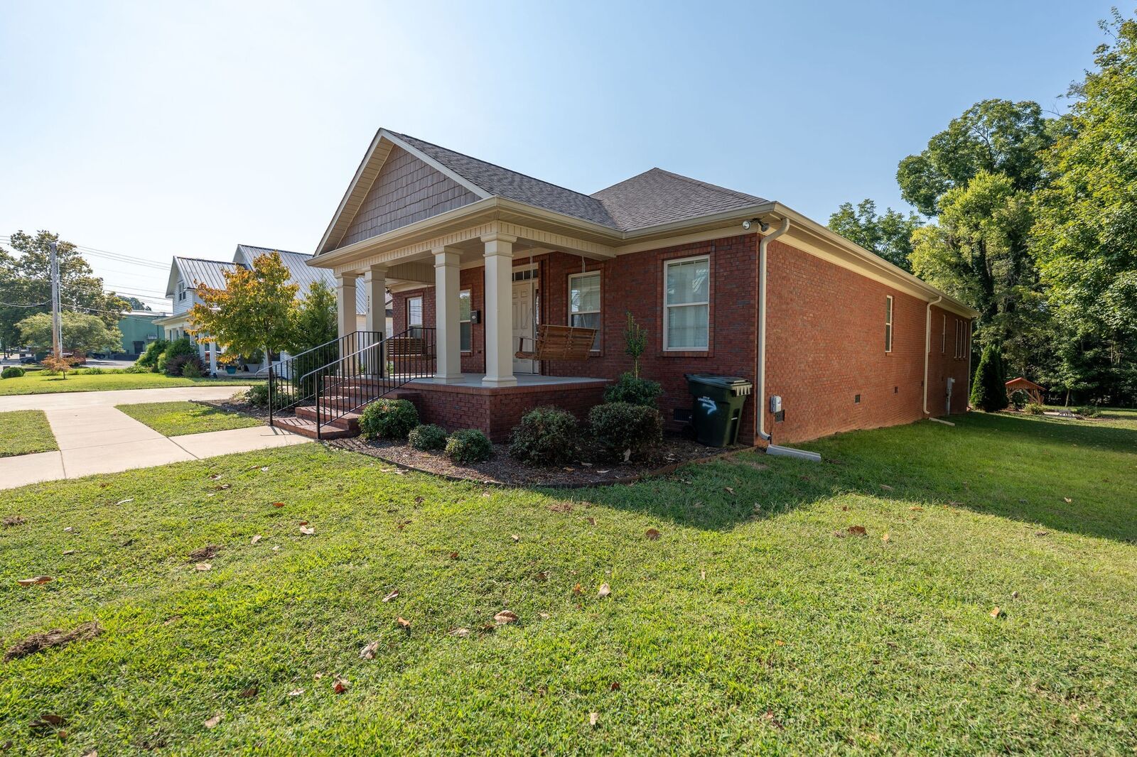 Property Photo:  219 Waterloo St  TN 38464 