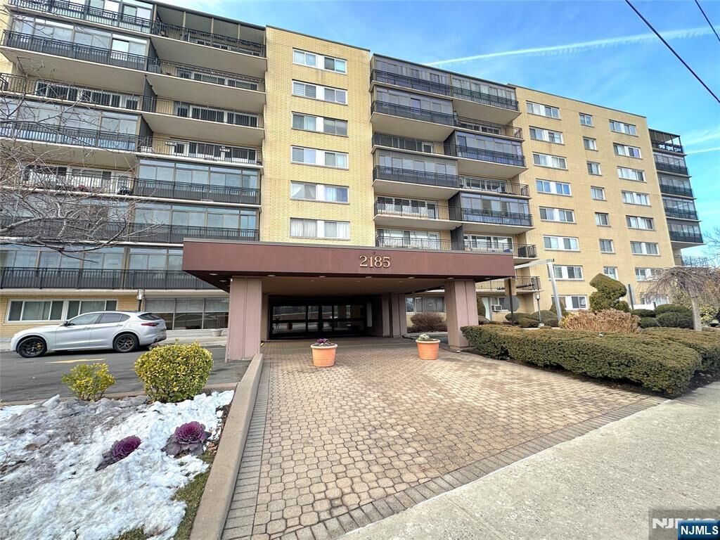Property Photo:  2185 Lemoine 5B  NJ 07024 