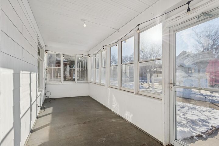 Property Photo: 849 Iglehart Avenue MN 55104