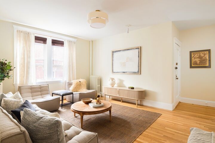 Property Photo:  15 Short Street 4  MA 02446 