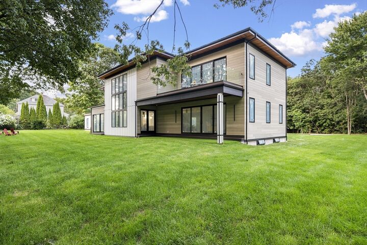 Property Photo:  197 Woburn St  MA 02420 