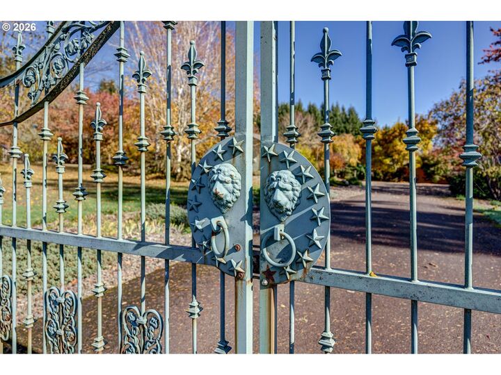 Property Photo:  30303 Bellfountain Rd  OR 97333 